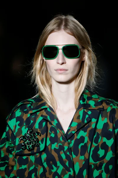 Look 22